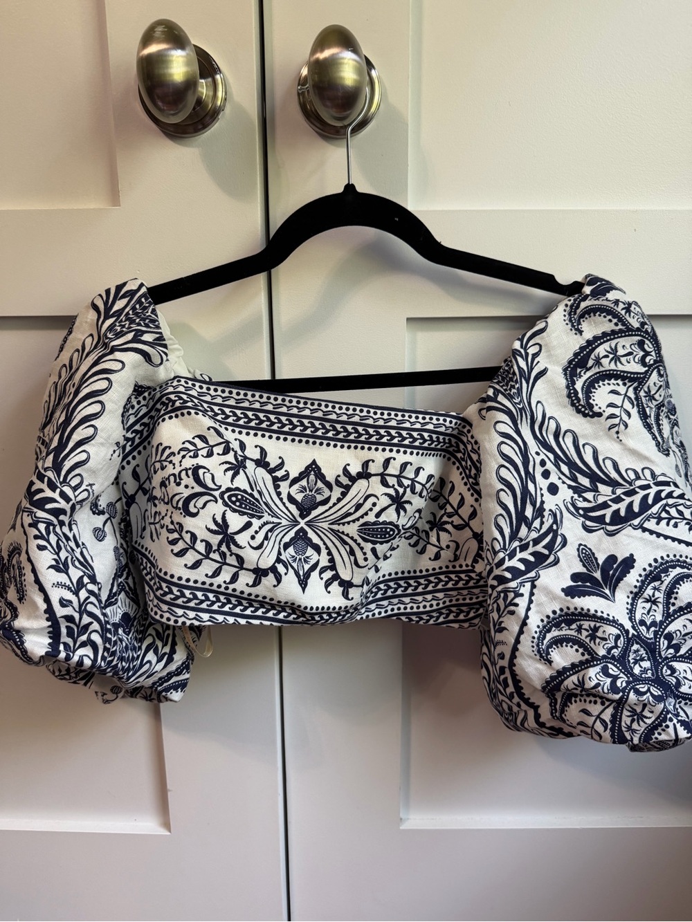 FARM Rio White and Navy Puff Sleeve Crop Top